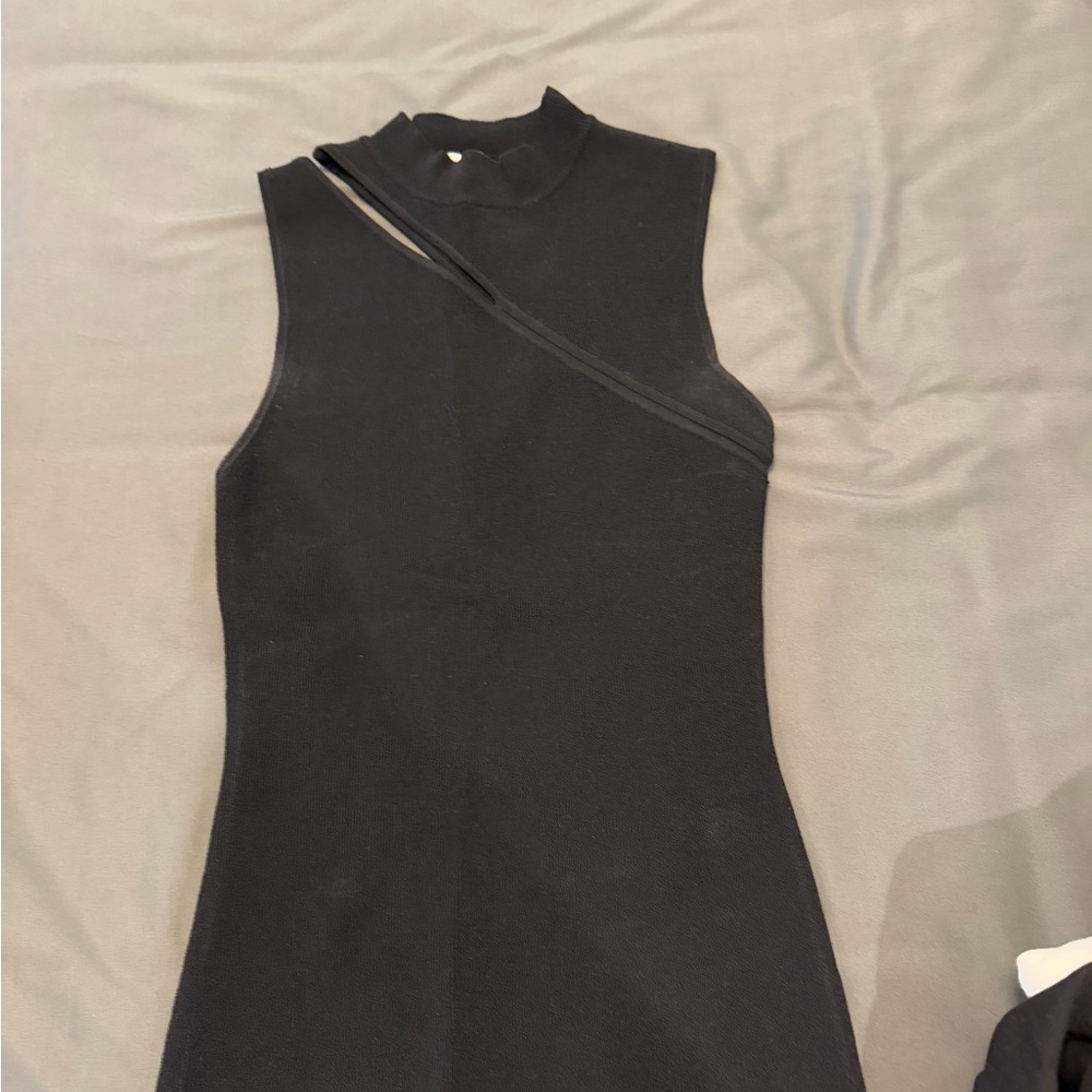 Autumn Cashmere Black sweater tank